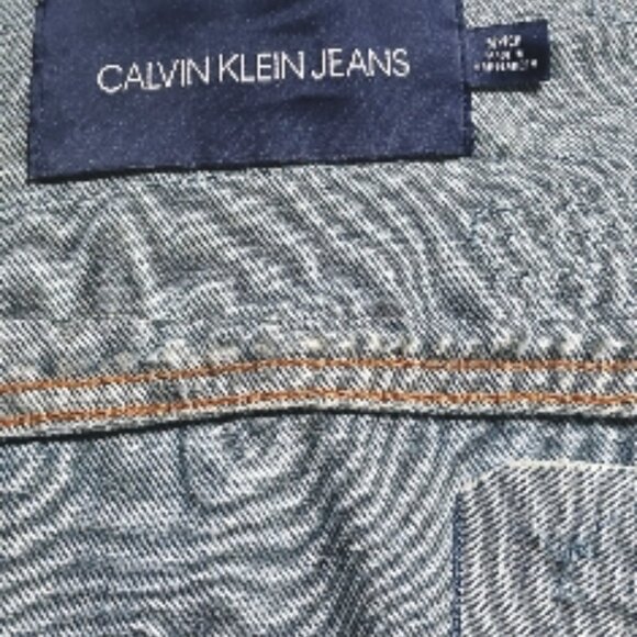Calvin Klein Denim Jacket Small + fits Medium made in Bangladesh - Picture 5 of 5